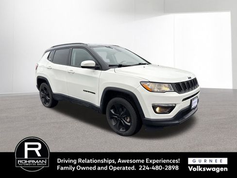 Used 2020 Jeep Compass Latitude image 2