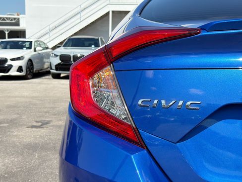 Used 2017 Honda Civic EX-T image 10