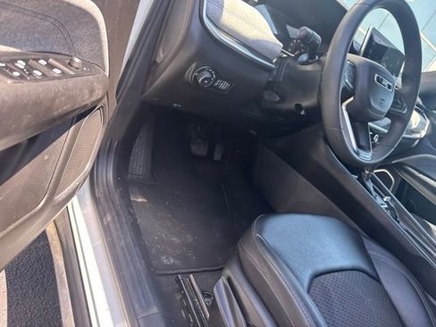 Used 2024 Jeep Compass Latitude AWD/4WD image 9