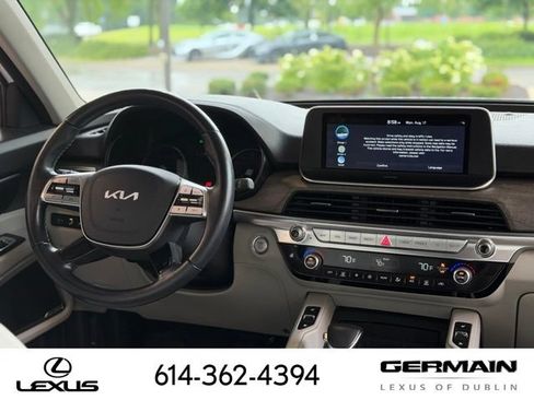 Used 2022 Kia Telluride EX w/ EX Premium Package AWD/4WD image 16
