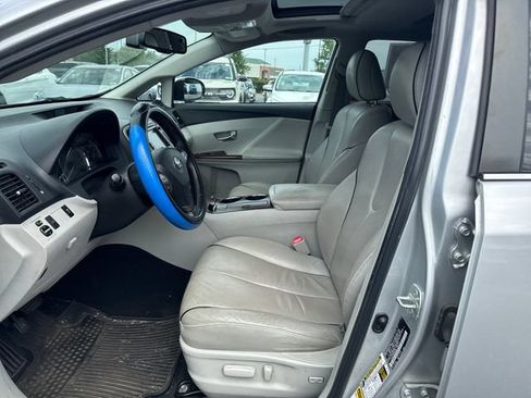 Used 2009 Toyota Venza AWD w/ Premium Pkg #2 image 9