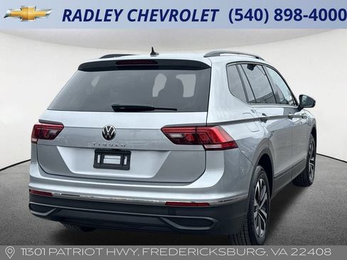 Used 2024 Volkswagen Tiguan S image 20