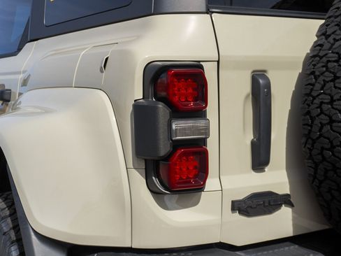 New 2025 Ford Bronco Raptor image 18