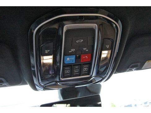 Used 2022 Jeep Grand Cherokee Summit AWD/4WD image 23