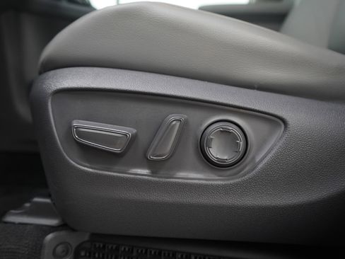 Used 2021 Toyota Sienna XLE image 24