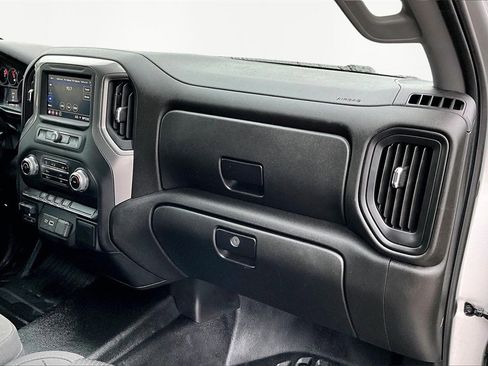 Used 2022 GMC Sierra 2500 Pro w/ Convenience Package image 17