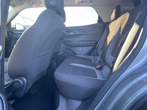 Used 2025 Chevrolet TrailBlazer LT image 23
