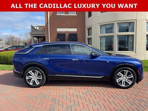 Used 2024 Cadillac Lyriq Tech w/ Driver Assist Package image 7