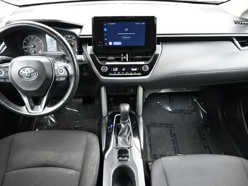 Used 2024 Toyota Corolla Cross LE FWD image 15