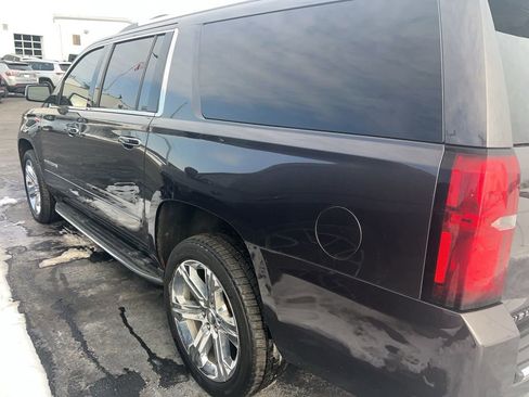 Used 2017 Chevrolet Suburban Premier image 6