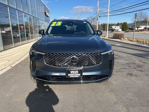 Certified 2025 Volvo XC90 B6 Plus image 7