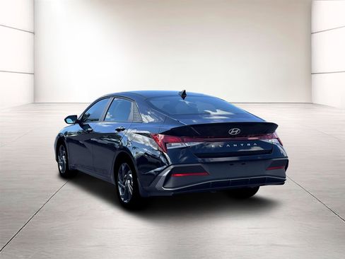 New 2026 Hyundai Elantra Sport image 5