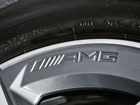 Used 2025 Mercedes-Benz GLE 450e 4MATIC w/ AMG Line Exterior image 94