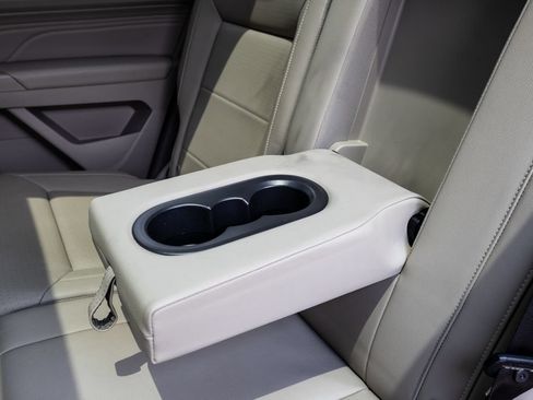 Used 2021 Volkswagen Atlas SE w/ Panoramic Sunroof Package FWD image 52
