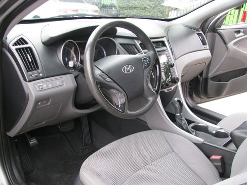 Used 2012 Hyundai Sonata GLS w/ Popular Equipment Pkg image 9