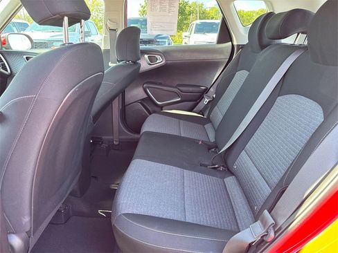 Used 2020 Kia Soul S image 22