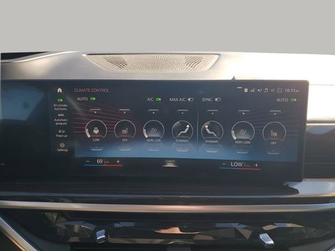 Used 2023 BMW X7 xDrive40i w/ M Sport Package image 38