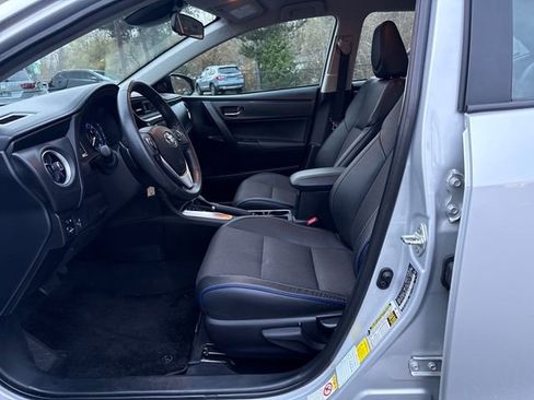 Used 2019 Toyota Corolla SE image 42