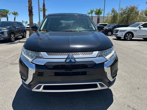 Used 2019 Mitsubishi Outlander SEL FWD image 2