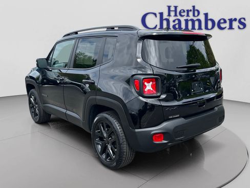Used 2023 Jeep Renegade Altitude AWD/4WD image 3