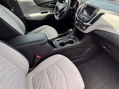 Used 2021 Chevrolet Equinox LS w/ LS Convenience Package FWD image 34