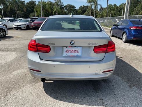 Used 2016 BMW 320i xDrive Sedan AWD/4WD image 6