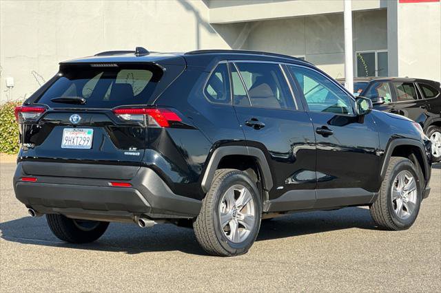 Certified 2023 Toyota RAV4 LE AWD/4WD image 2