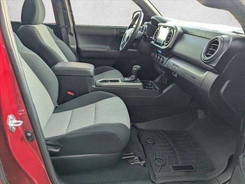 Used 2022 Toyota Tacoma TRD Sport image 19