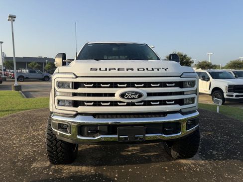 New 2026 Ford F250 Lariat w/ Lariat Premium Package AWD/4WD image 2