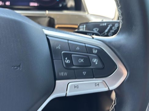 Used 2025 Volkswagen Atlas Cross Sport SE AWD/4WD image 24