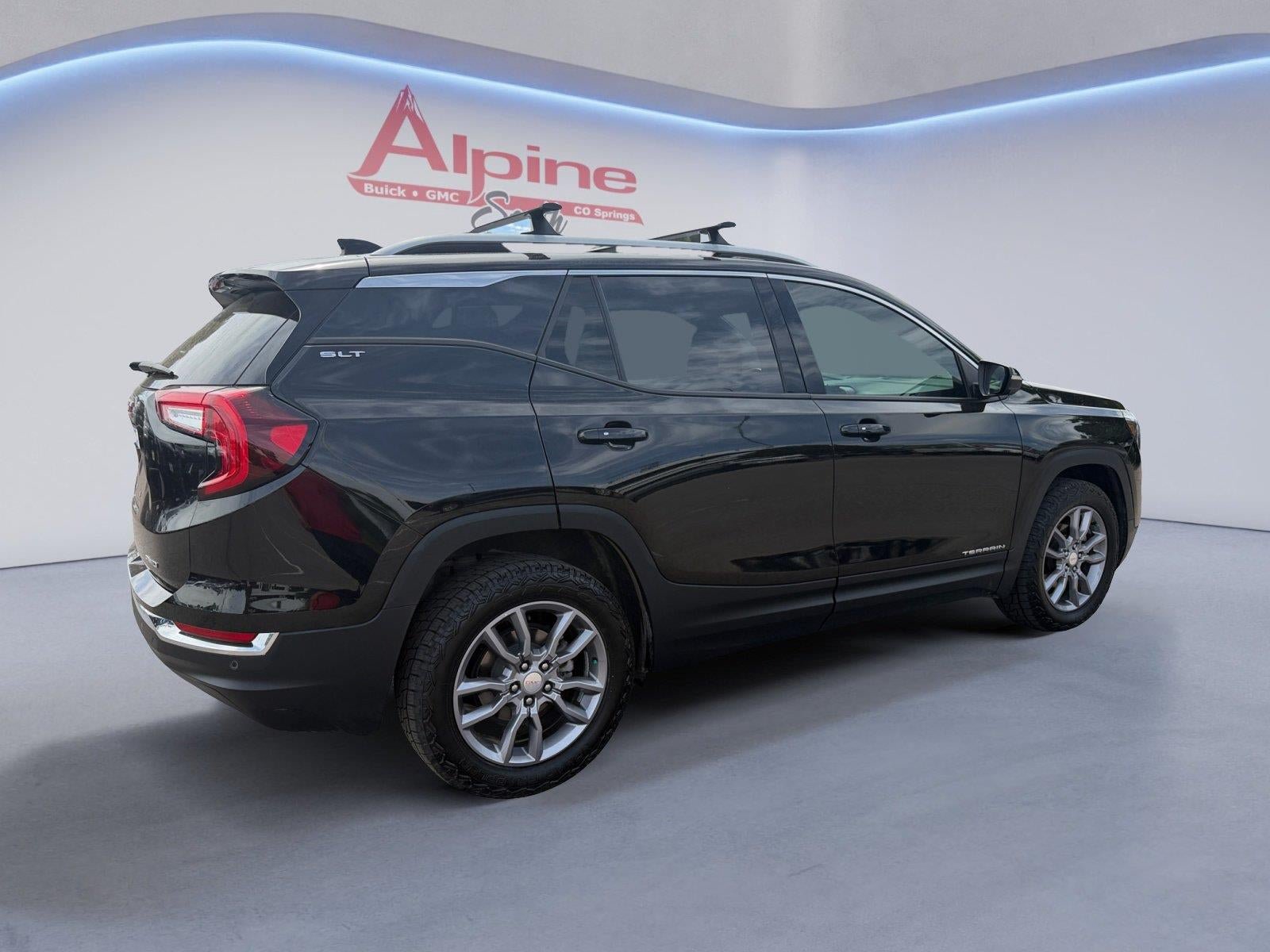 Used 2024 GMC Terrain SLT w/ Tech Package AWD/4WD image 5