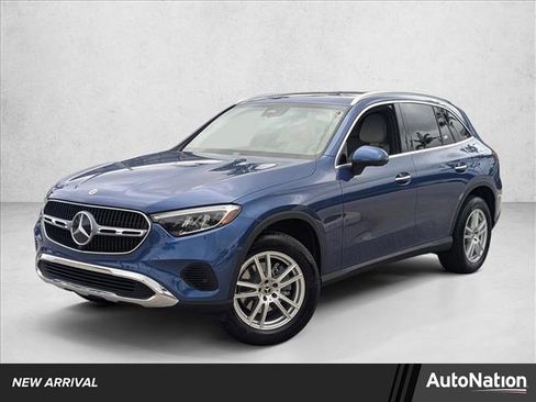 Used 2023 Mercedes-Benz GLC 300 image 1