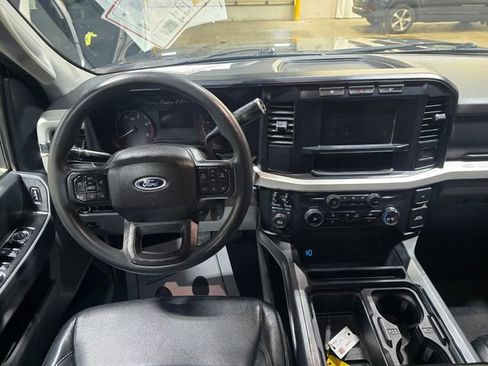 Used 2023 Ford F250 XLT w/ F-250 >10K GVWR Package AWD/4WD image 14