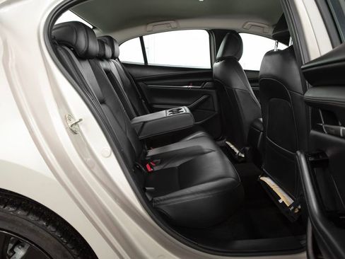 Used 2024 MAZDA MAZDA3 s image 17