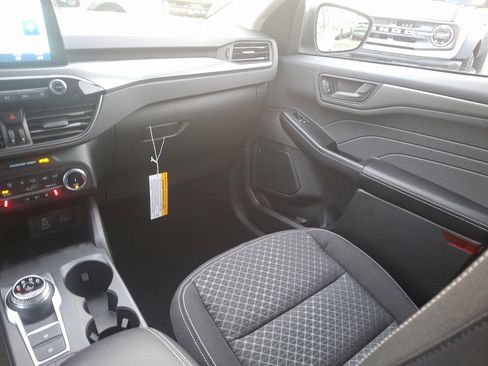 New 2025 Ford Escape Active w/ Cold Weather Package image 11