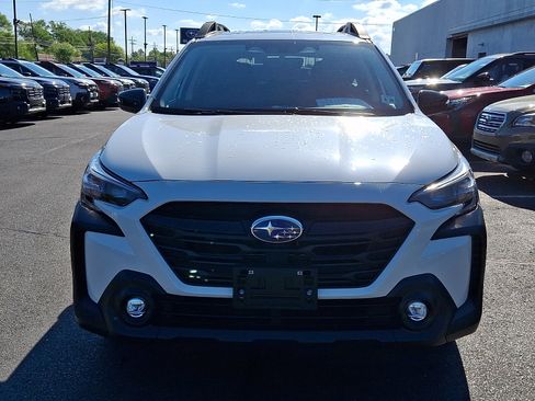 Certified 2025 Subaru Outback Onyx Edition AWD/4WD image 2