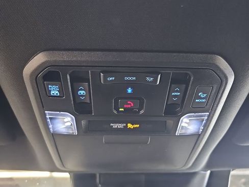 Used 2022 Toyota Tundra Platinum image 35