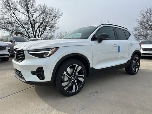 New 2026 Volvo XC40 B5 Plus w/ Protection Package Premier image 3