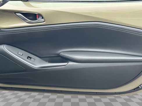 Used 2023 MAZDA MX-5 Miata Grand Touring image 28