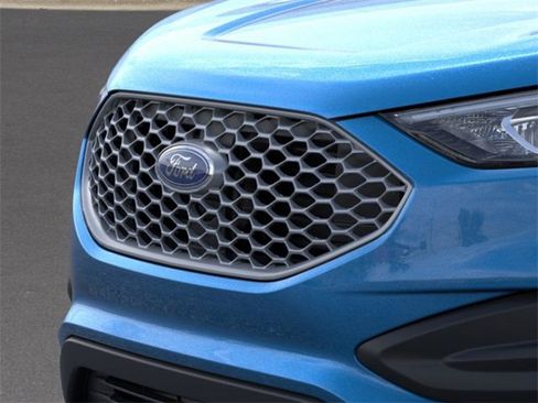 New 2024 Ford Edge SE image 17
