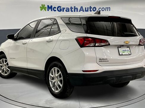 Used 2022 Chevrolet Equinox LS image 3