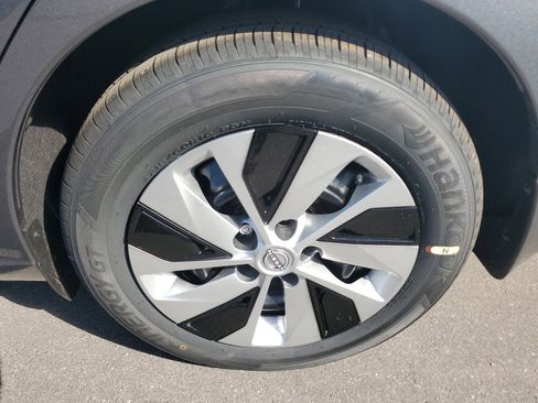 New 2025 Nissan Altima 2.5 S image 8