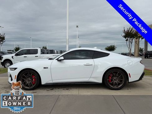 Used 2024 Ford Mustang GT Premium RWD image 11