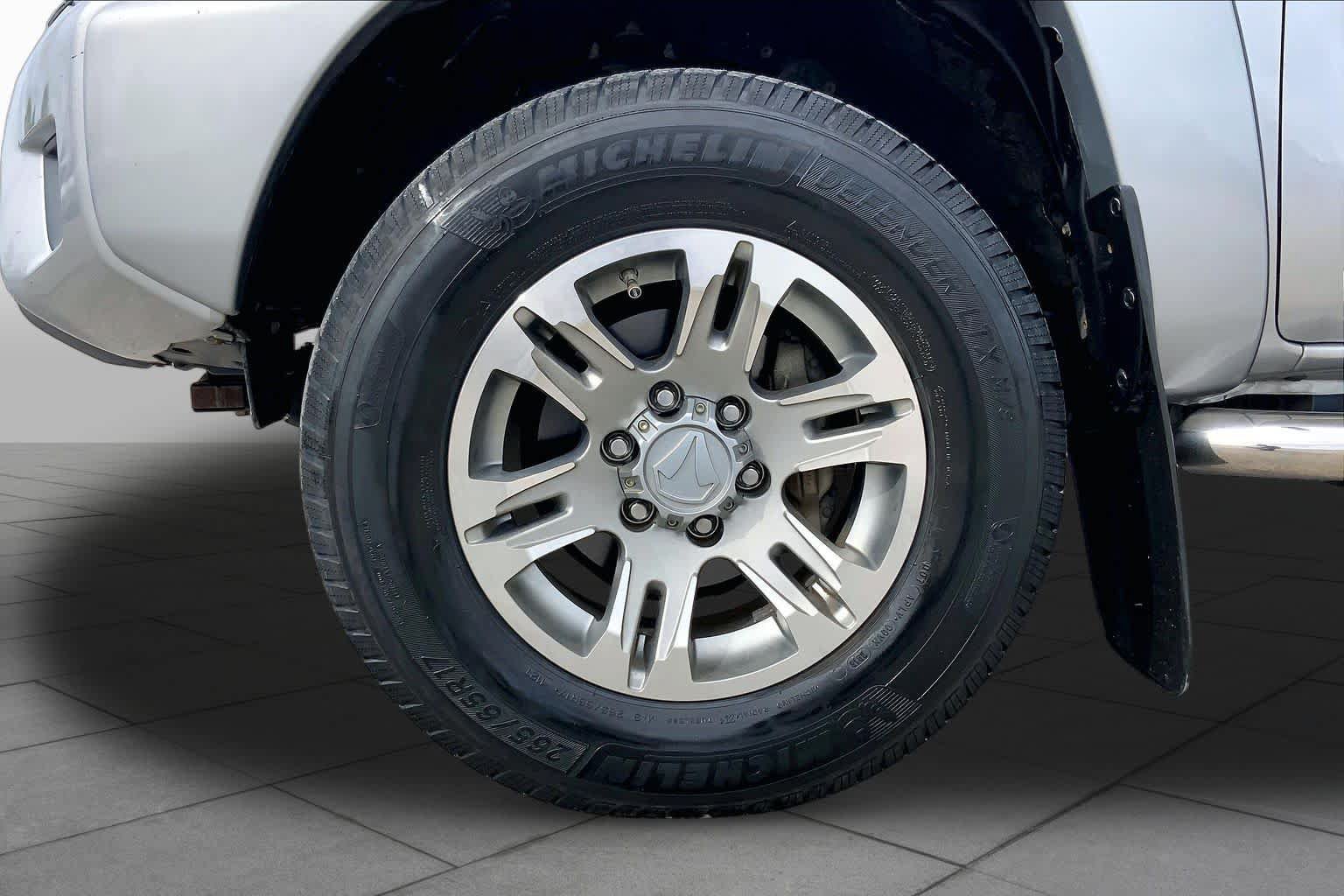 Used 2015 Toyota Tacoma PreRunner w/ SR5 Package RWD image 11