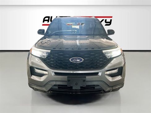 Used 2022 Ford Explorer ST-Line image 2