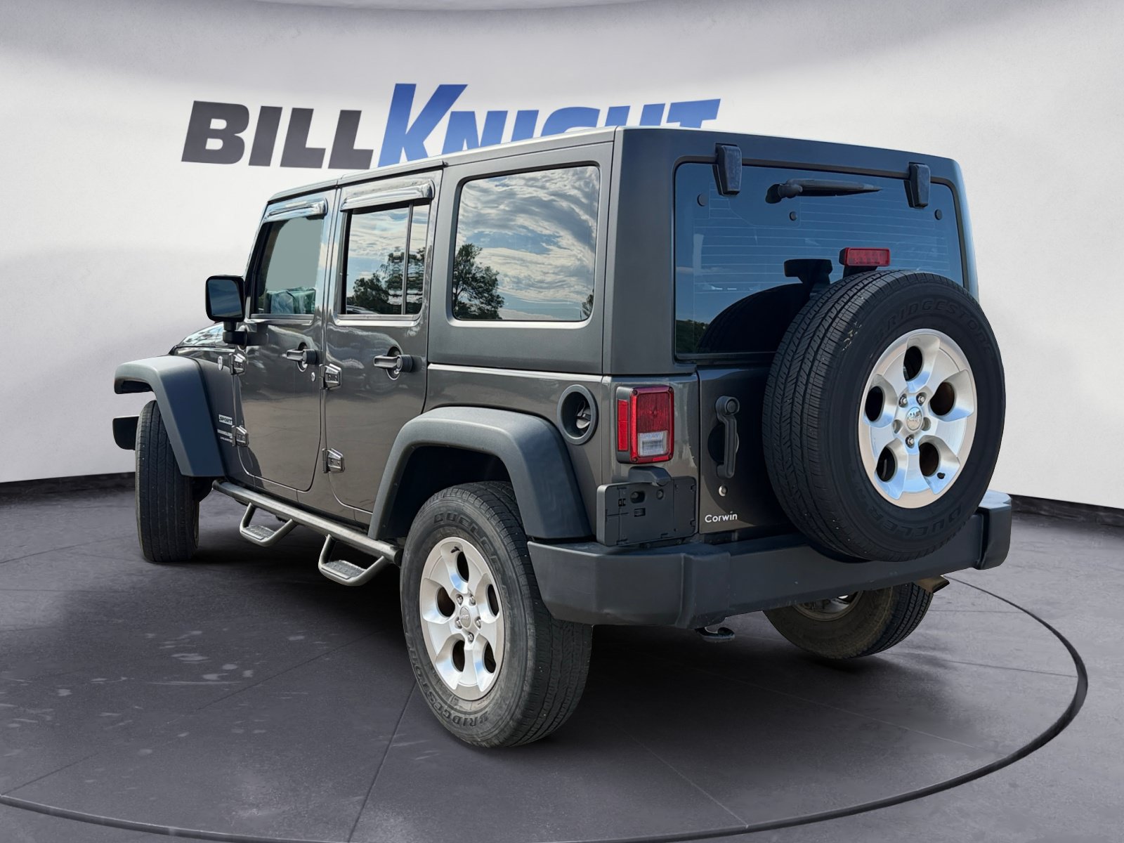 Used 2018 Jeep Wrangler Unlimited Sport AWD/4WD image 3