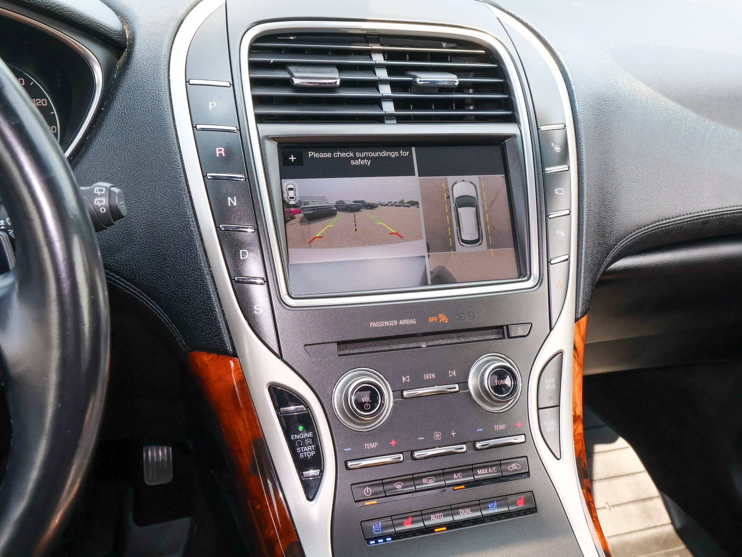 Used 2018 Lincoln MKX Reserve AWD/4WD image 25