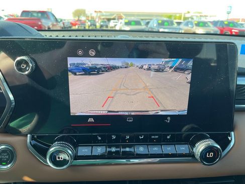 New 2025 GMC Canyon AT4 w/ Nightfall Edition image 18