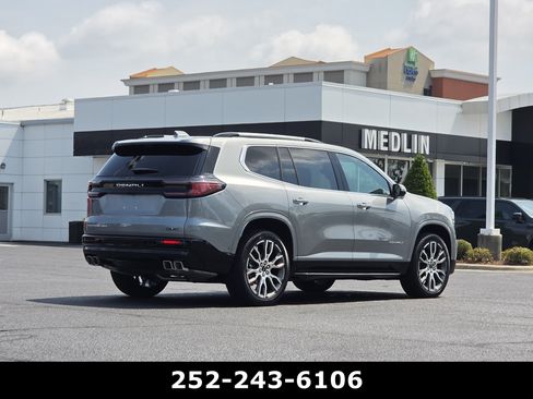 Used 2026 GMC Acadia Denali Ultimate w/ LPO, Floor Liner Package AWD/4WD image 7