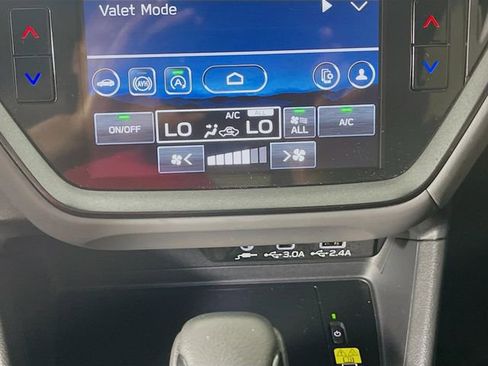 Used 2025 Subaru Crosstrek 2.5i Limited w/ Popular Package #4A image 16